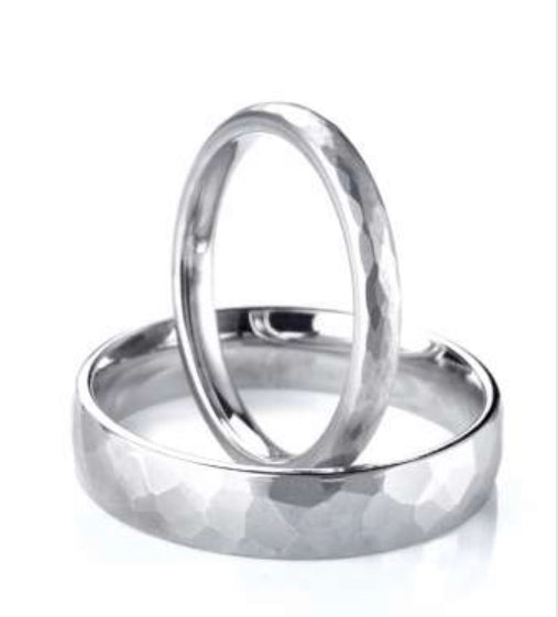 Men's Court Hammered Frosted Finish Wedding Ring