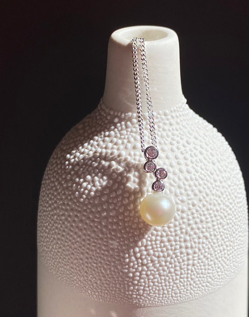 Pearl Sparkle Pendant