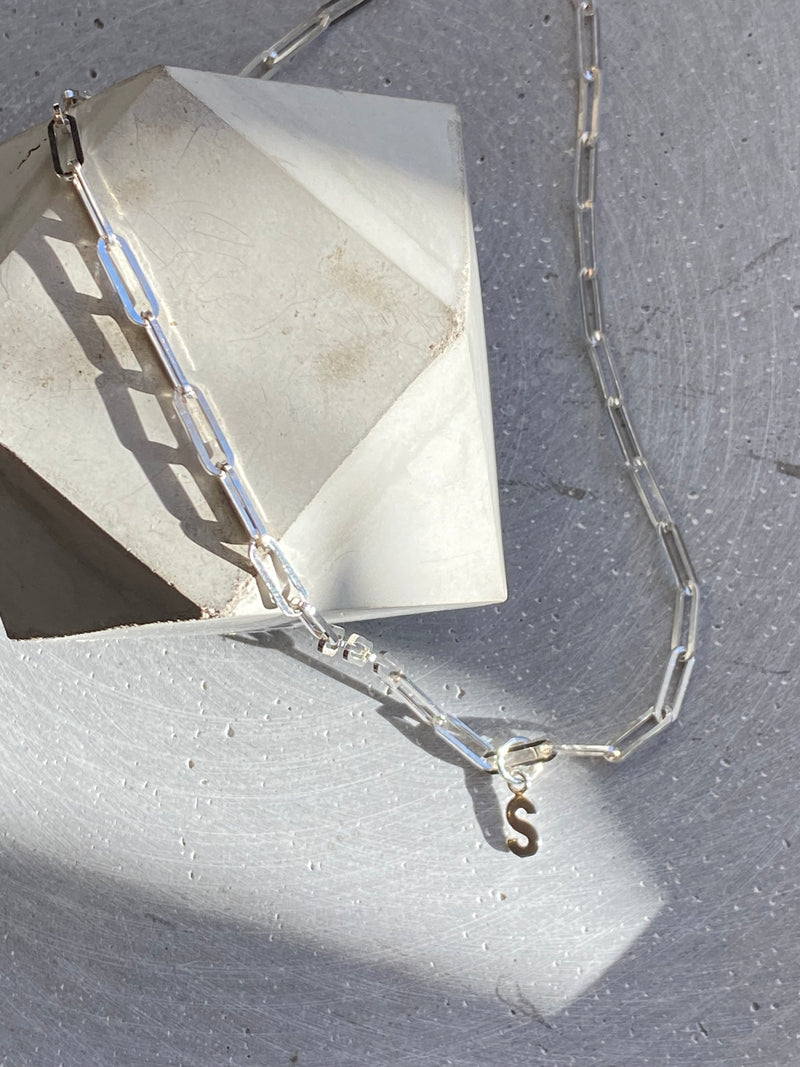 Chunky Paperchain Necklace With S Letter