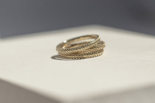 Dotty Textured Band