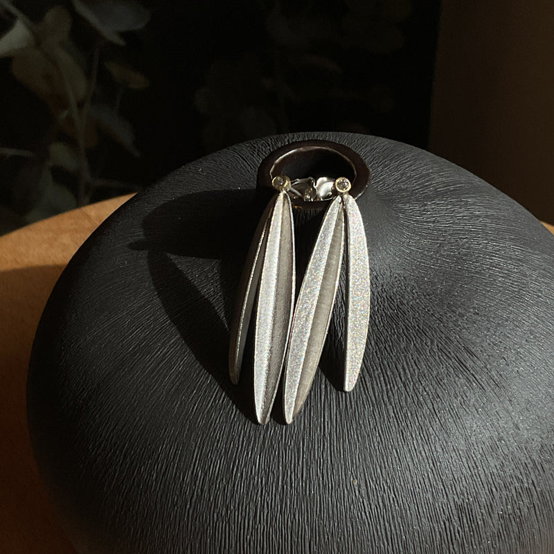 Double Barley Lead Diamond Stud Earrings