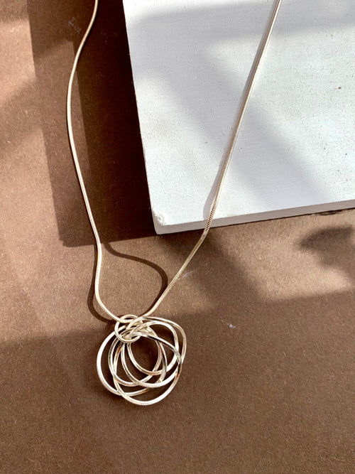 Multi Circle Linked Necklace