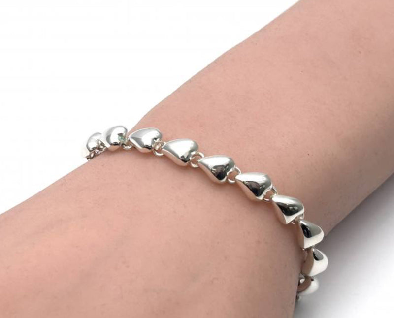 Polished Pebble Hearts Bracelet