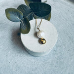 Single Moondot Pearl Necklace Gold