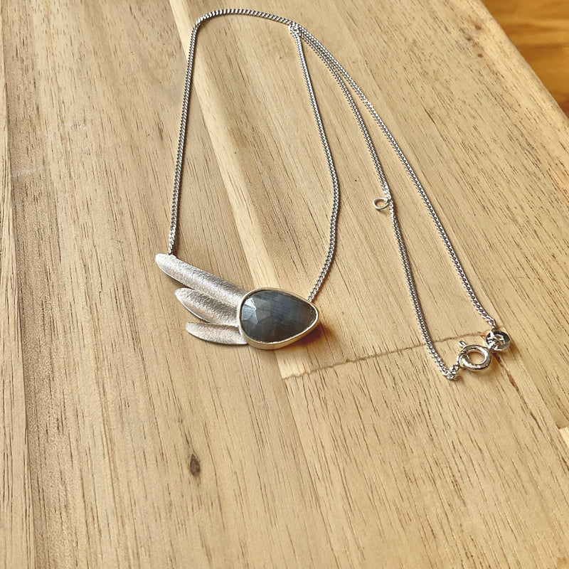 Lustre Rosecut Irregular Sapphire Necklace