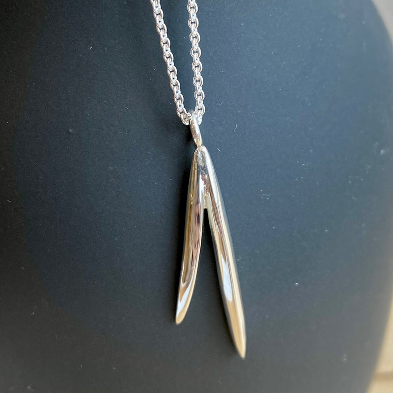 Double Thorn Pendant