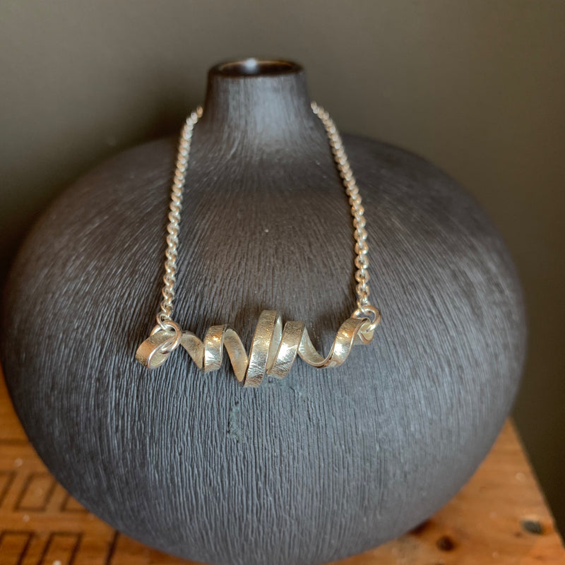 Spin Necklace with Trace Chain