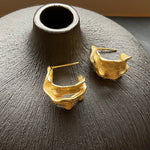 Textured gold organic earrings