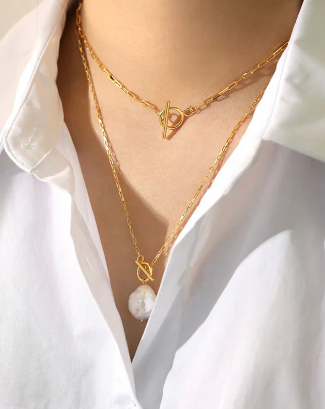 Gold T-Bar Choker Necklace On Paperclip Chain